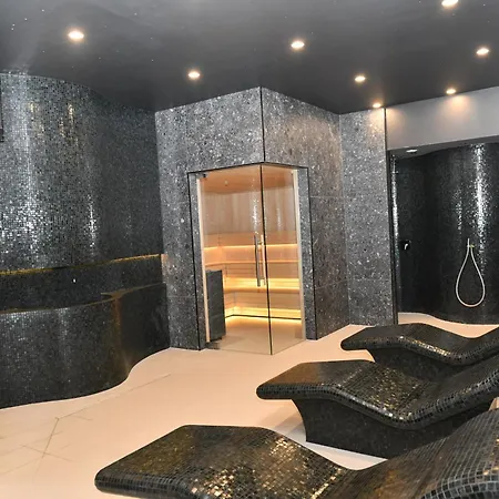 D013 Polanki Aqua アパート *