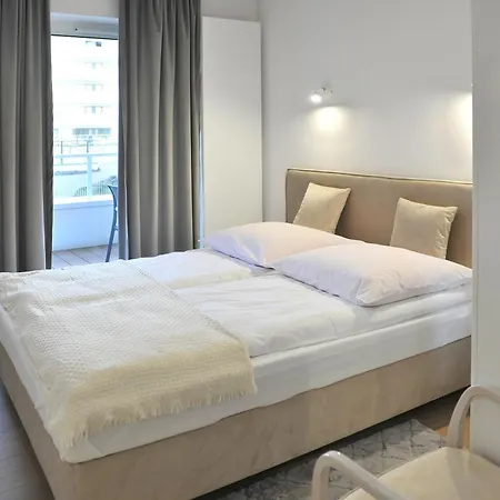 D013 Polanki Aqua アパート